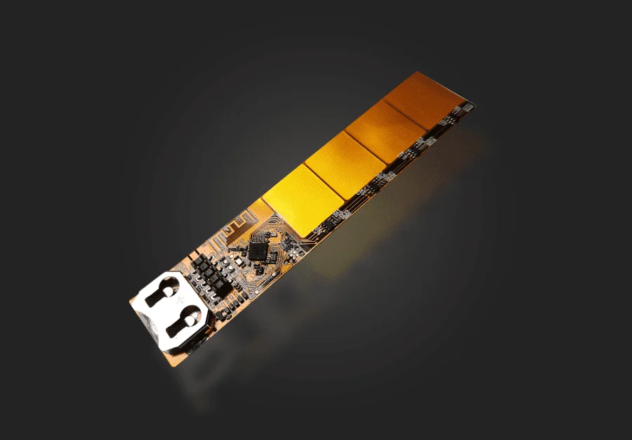 remote control of another device via BLE. Control to open the door without touching it with the Qtouch button